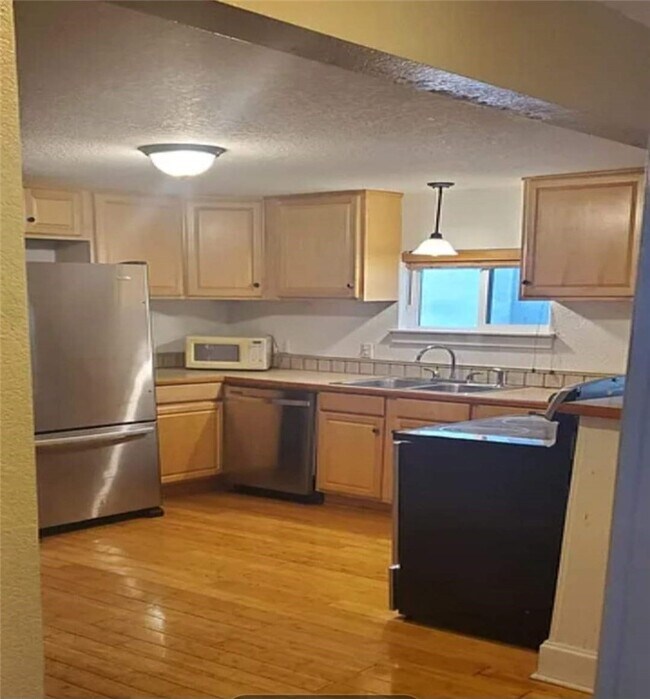 Foto del edificio - 120 N Washington Ave