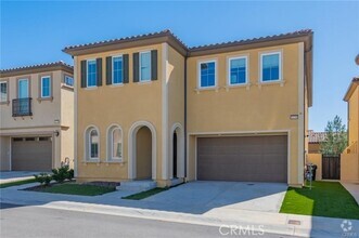 Building Photo - 20756 Spruce Cir