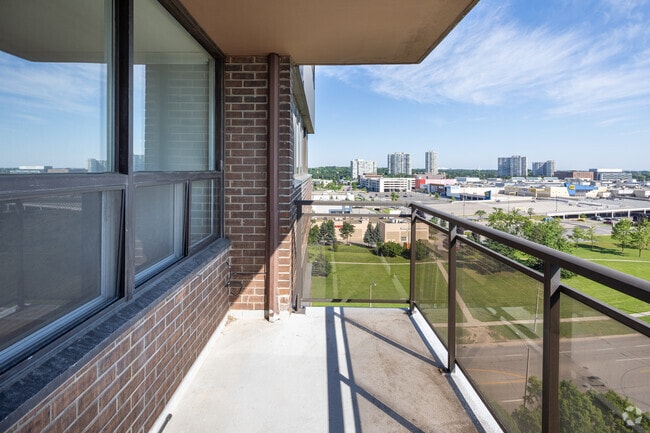 2 BR, 1 BA - 1,050 SF - Braemar Place