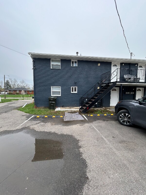 Foto del edificio - 751 Kingsford Rd