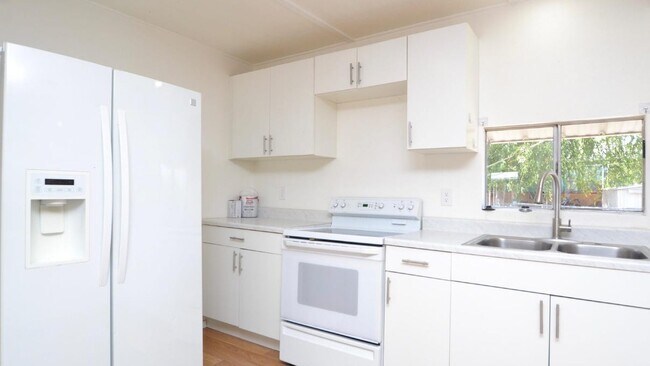 Foto del edificio - 334 N 83rd St