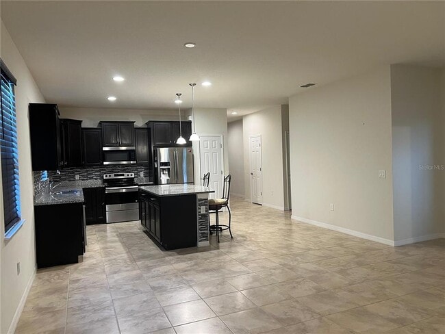 Foto del edificio - 8584 Rindge Rd