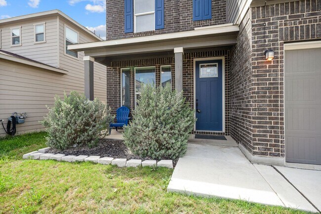 Building Photo - 4 Bedroom/2.5 Bath Texas Research Park Sub...