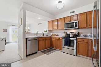 Building Photo - 468 Berkshire Dr