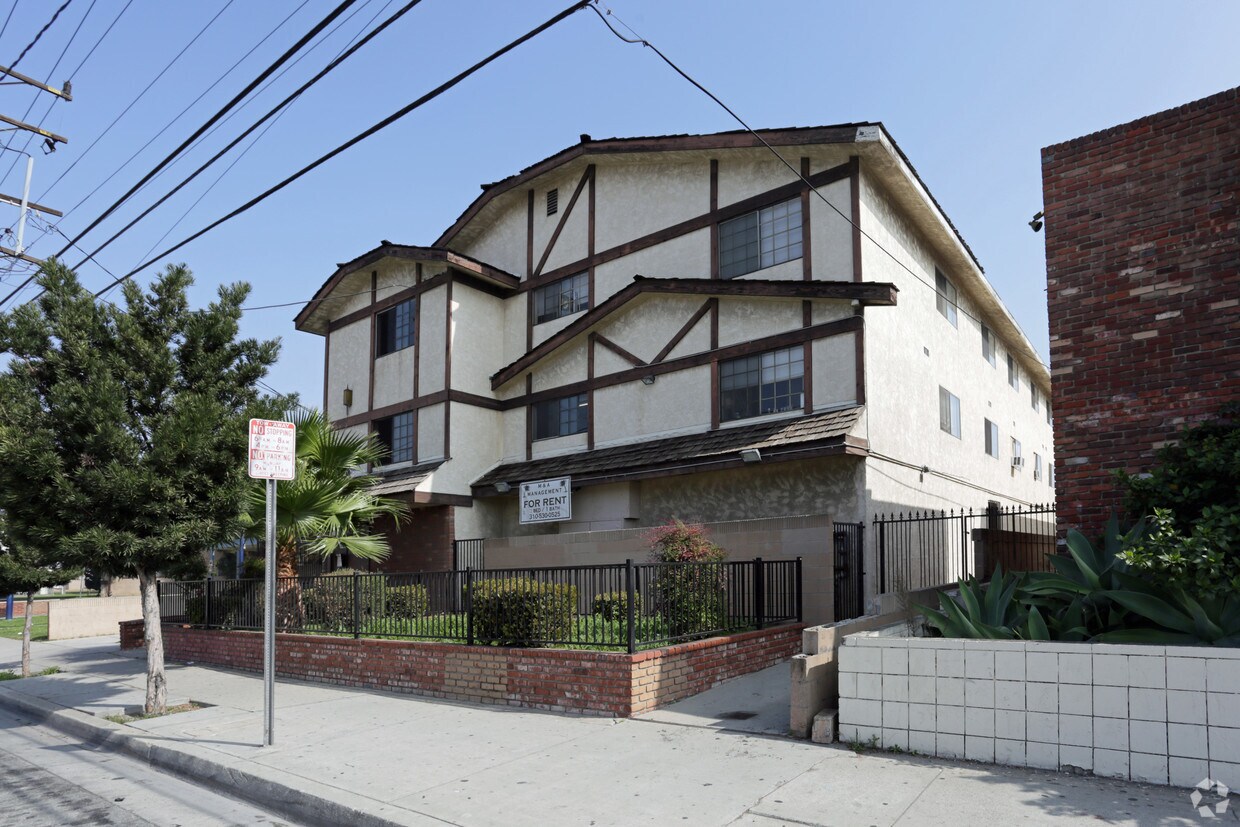 Foto del edificio - 14132 Prairie Ave