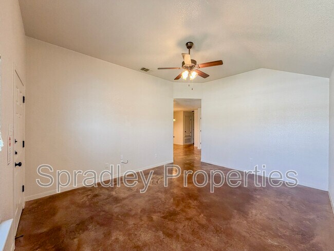 Building Photo - 5406B Developer Ct