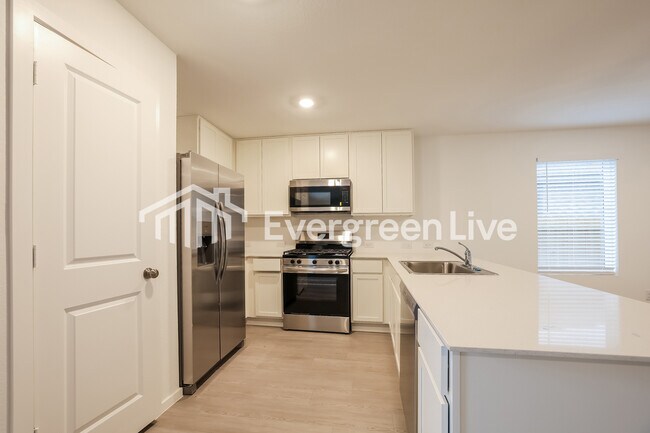 Foto del edificio - 5918 Patriot Sound Drive