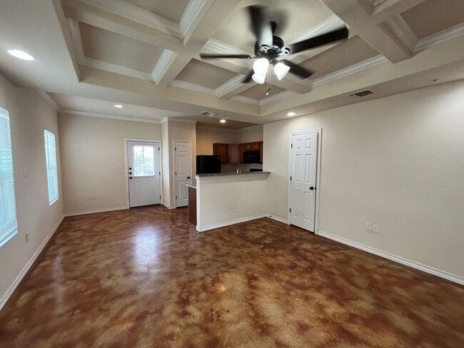 Foto del edificio - 16821 Showdown Path #1, Selma, TX. 78154