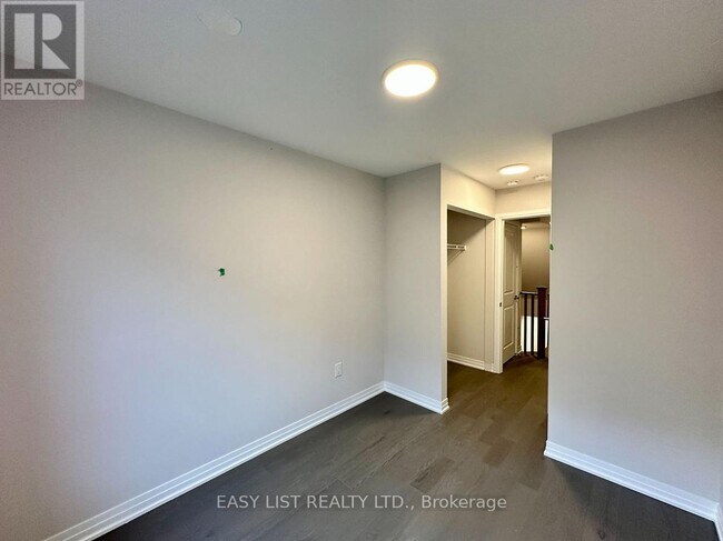 Building Photo - 11 Baynes Wy