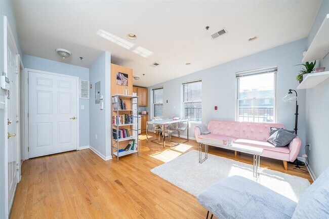 Foto del edificio - 254 6th St