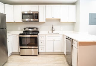 4-2B Kitchen - Kenmore Apartments