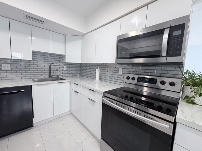 Foto del edificio - 1788 SW 81st Way