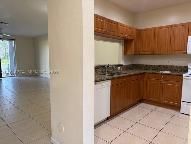 Foto del edificio - 8246 SW 27th St