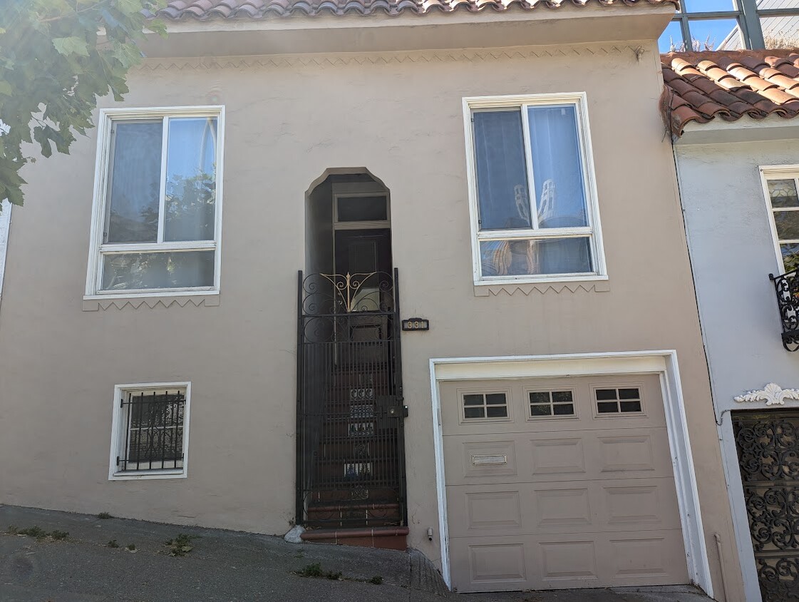 Primary Photo - 331 Union St
