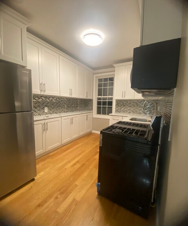 Building Photo - 11138 Inwood St