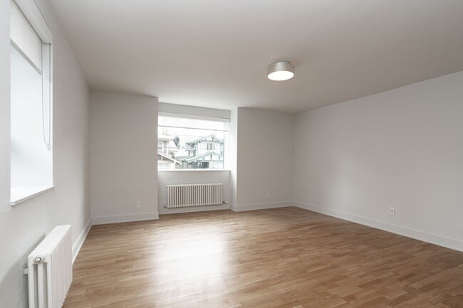 Building Photo - 3010 Queen Street East