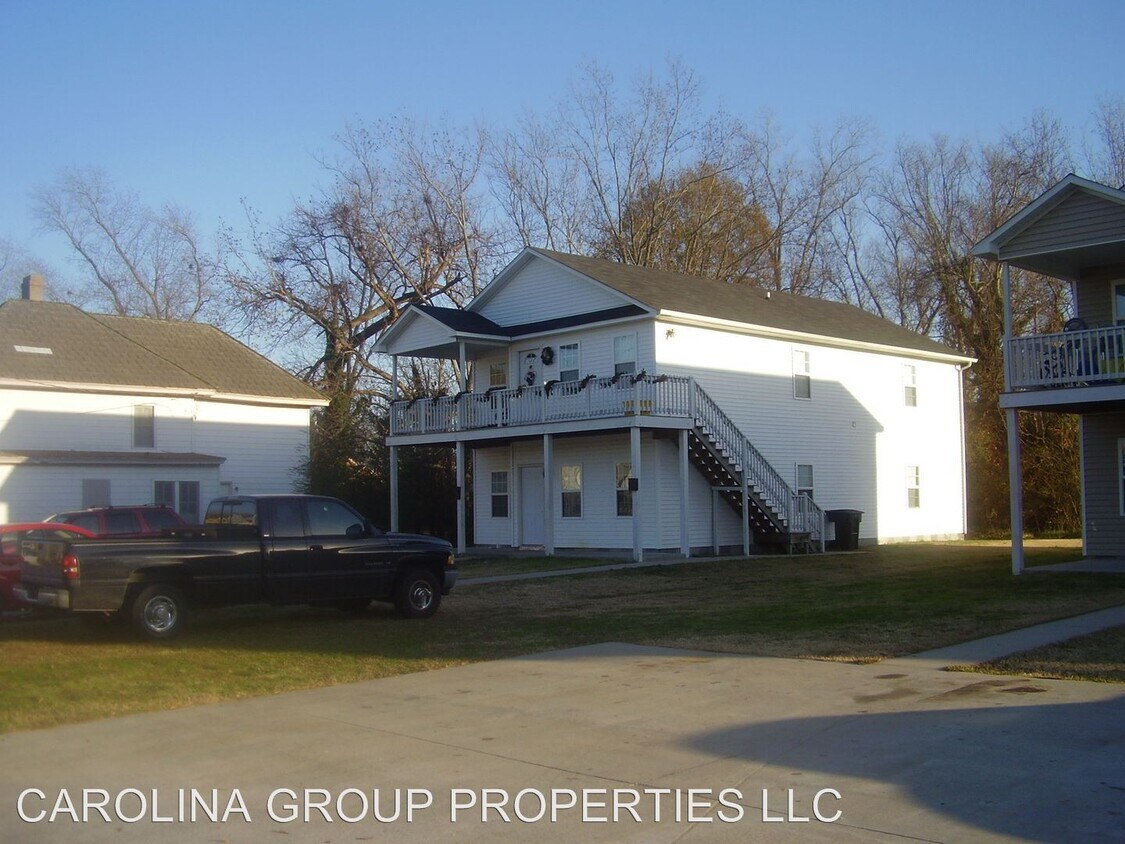 Primary Photo - 3 br, 2 bath Apartment - 301 A Speed St