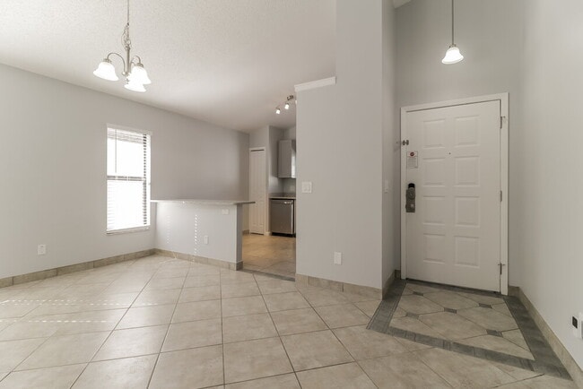 Building Photo - 9782 Piney Point Cir