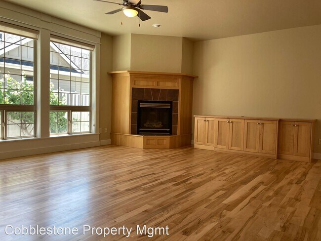 Building Photo - 3 br, 2 bath House - 4630 W. Farm View Dr.
