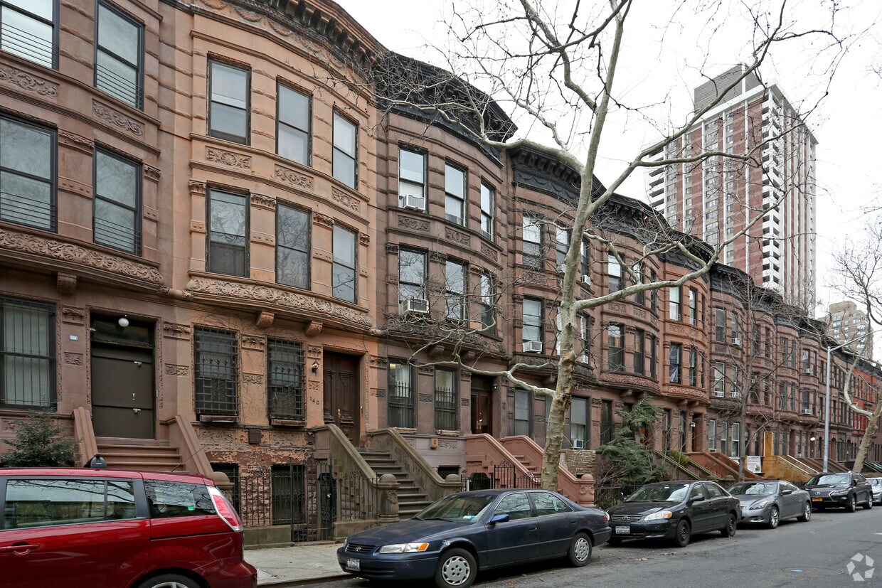 Building Photo - 142 W 88th St