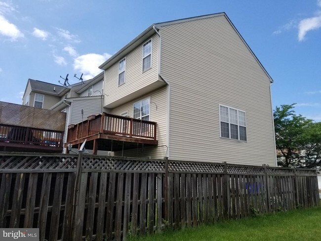 Building Photo - 163 Harpers Way