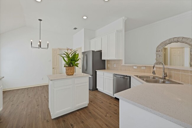 Foto del edificio - 5516 Broken Bend Dr