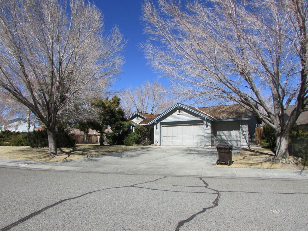 Building Photo - 2381 Navajo Cir
