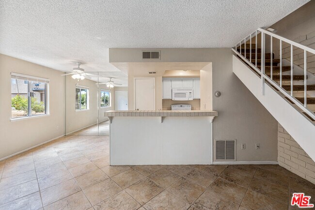 Foto del edificio - 72669 Eagle Rd