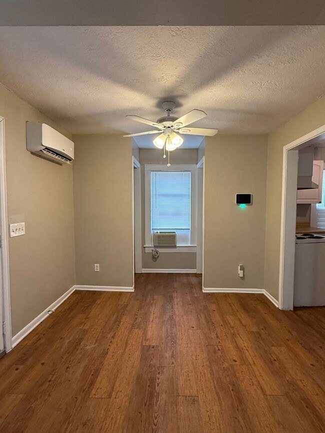 Foto del edificio - 1 Bedroom 1 Bath - Back House