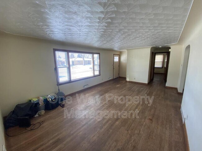 Building Photo - 820 35th Ave Ct