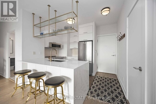 Photo du bâtiment - 90 Stadium Rd