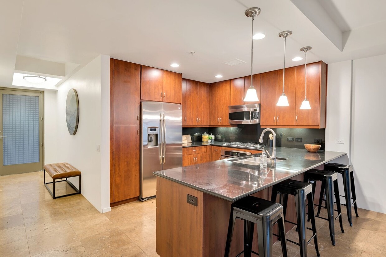 Modern Elegance and Style Colony Camelview 2 Bed Condo at the Optima! - Modern Elegance and Style Colony Camelview 2 Bed Condo at the Optima!