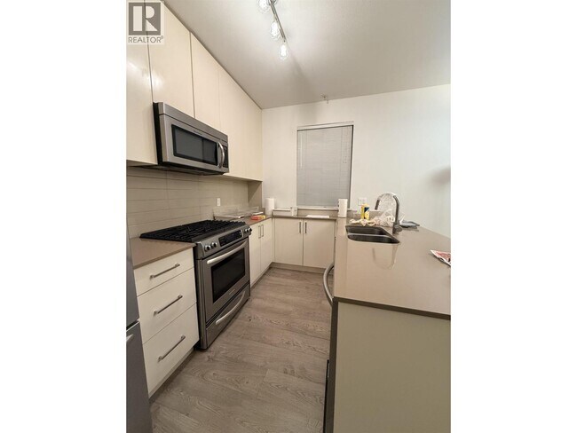 Photo du bâtiment - 4255 Sardis St