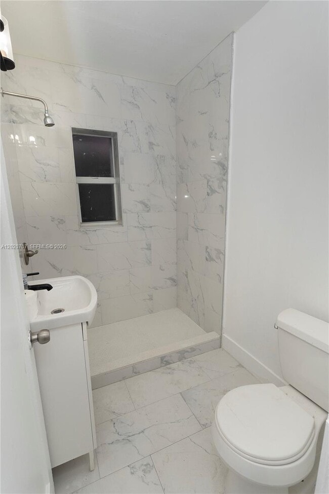 Foto del edificio - 111 SW 31st Ct