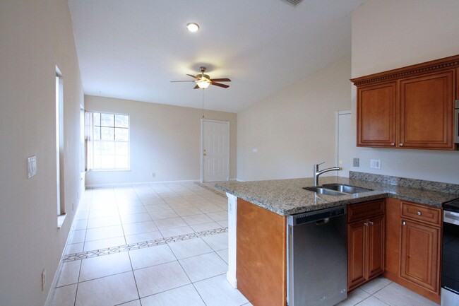 Building Photo - Spacious 2B/2B Villa w/ Converted Garage &...