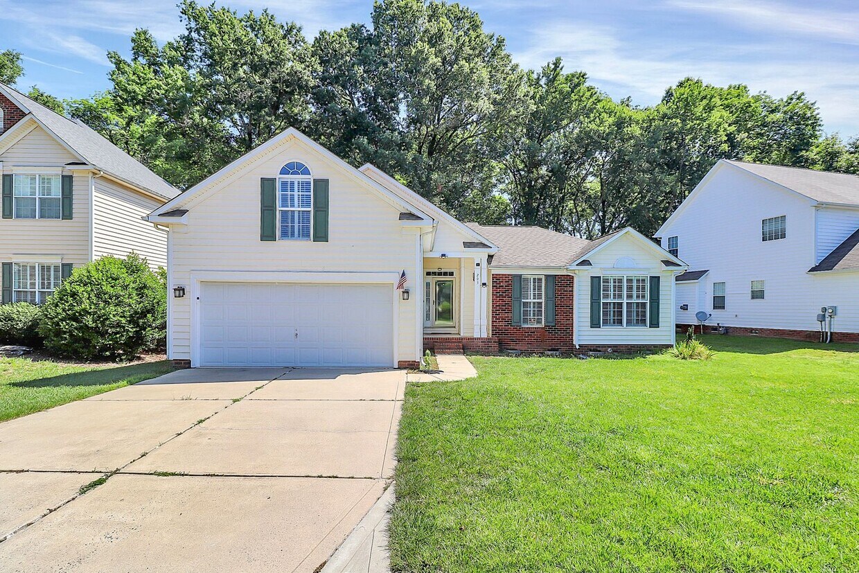 Foto principal - Beautiful 4/3 Home for Rent