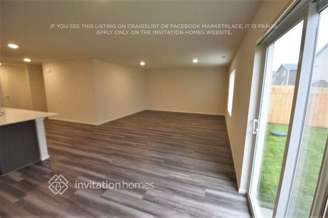 Foto del edificio - 9142 Lady Slipper St SE