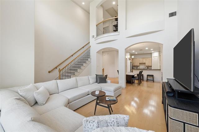 Foto del edificio - 8225 Short St