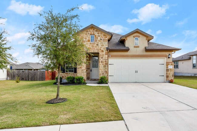 Building Photo - 19213 Quebrada Dr