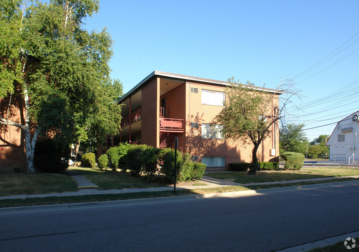 Foto principal - Cedar East Apartments