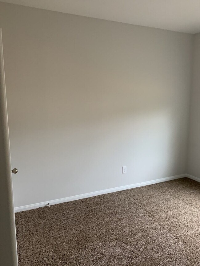 Foto del edificio - 9026 Everglade St - Unit A