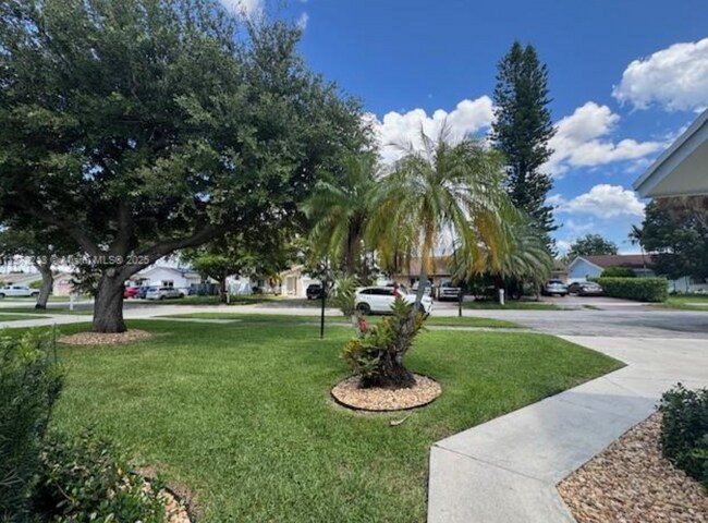 Foto del edificio - 10514 SW 127th Ct