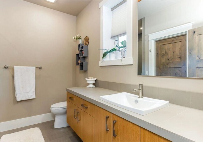 Foto del edificio - Spacious Tetherow Home with Community Amenities