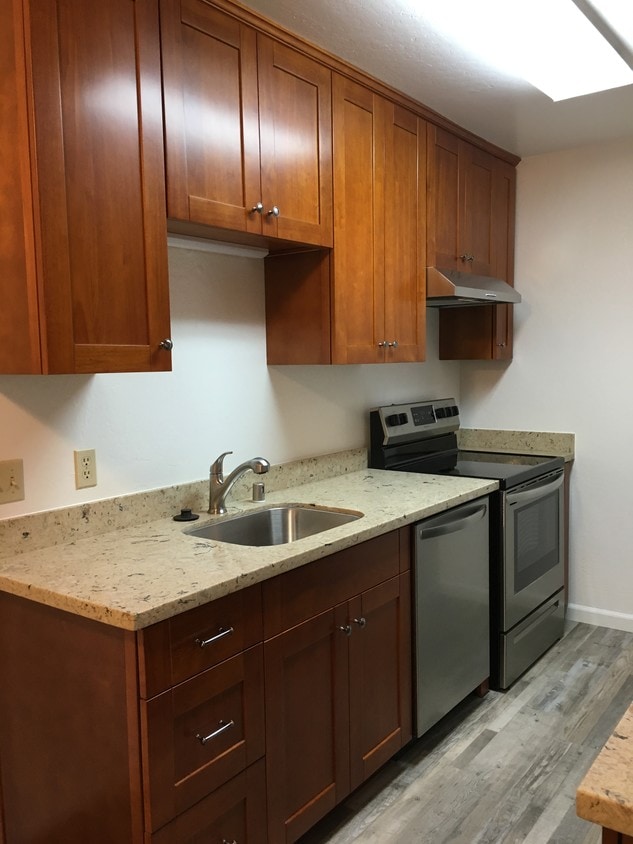 292 Tradewinds Dr, San Jose, CA 95123 Condo for Rent in San Jose, CA