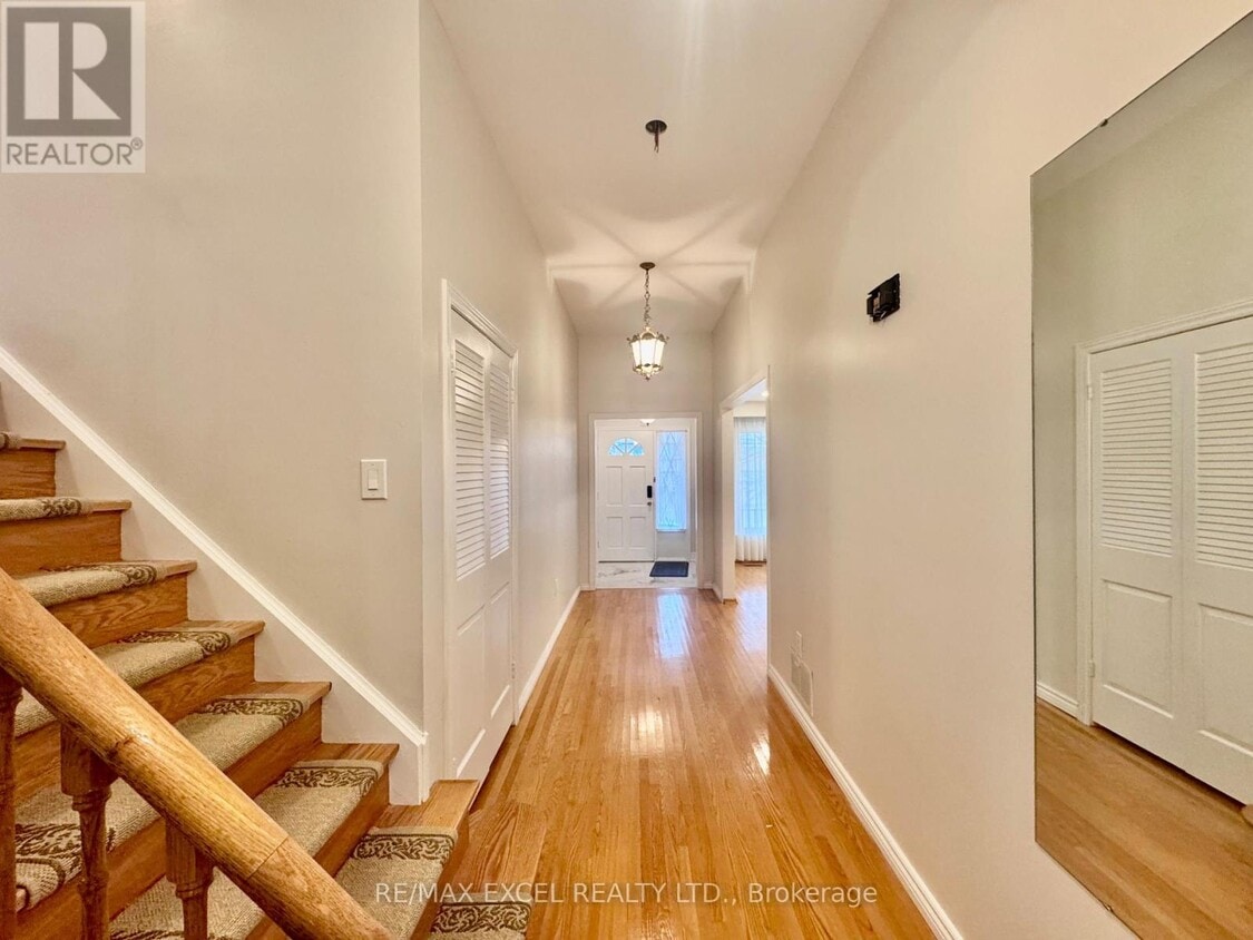 Primary Photo - 63 Hornshill Dr