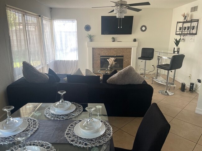 Foto del edificio - 29304 Quiet Harbor St