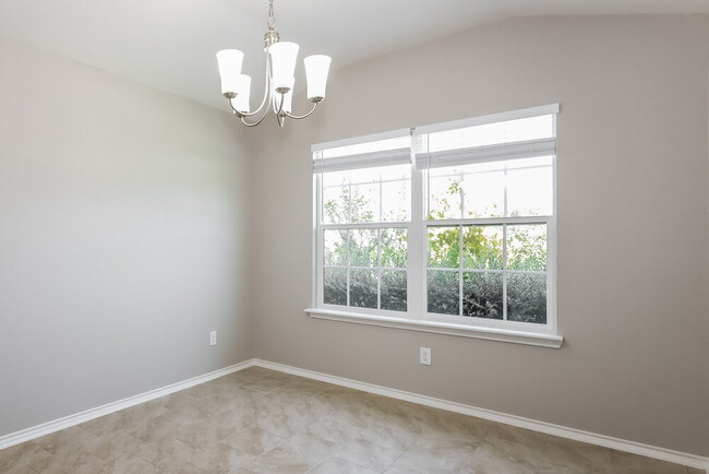 Building Photo - 1711 Emerald Edge