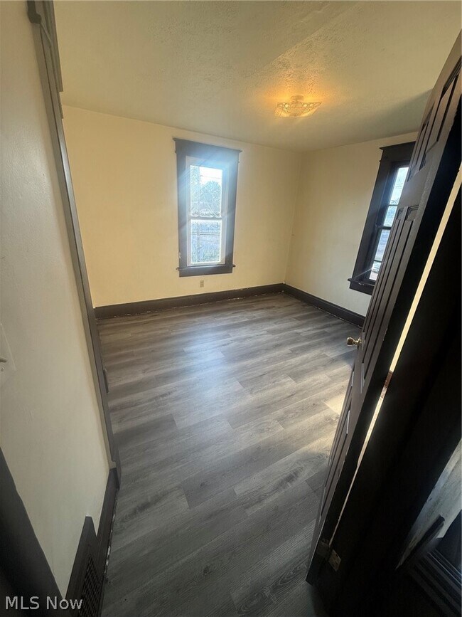 Foto del edificio - 403 Spicer Street