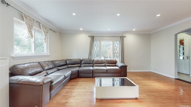 Foto del edificio - 209-14 Richland Ave