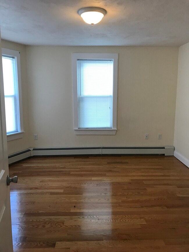 Photo - 797-803 Merrimack St Apartment